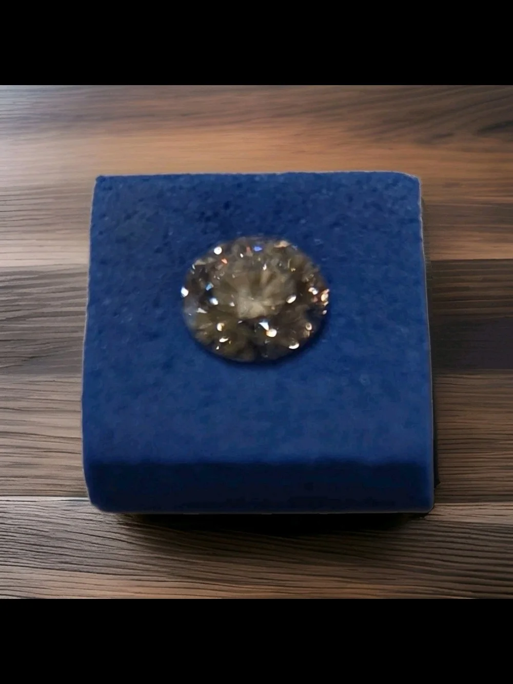 Lab-Grown Round Brilliant Diamond VVS2 - E Color 1.04ct